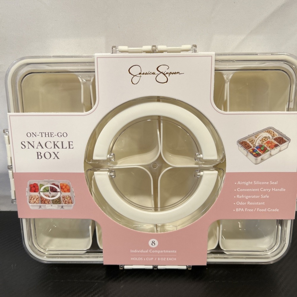 Jessica Simpson ON-THE-GO SNACKLE BOX With Handle - 8 Compartments-1 Cup Each